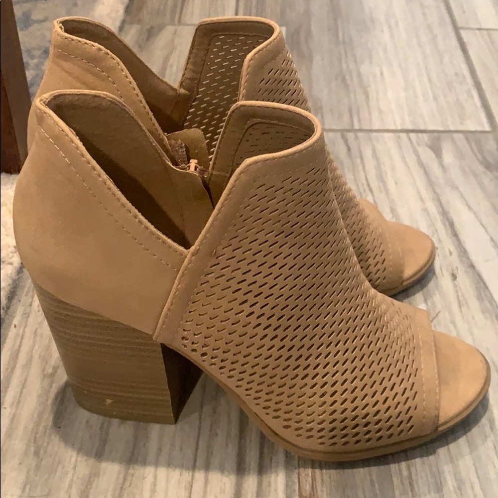 Soda peep toe heel
